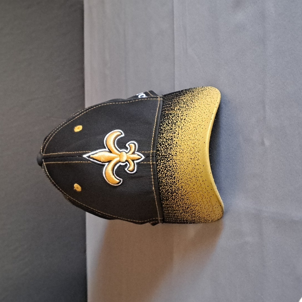 Vintage New Orleans Saints Hat Cap Gold Black Embroidered Logo Splatter‎